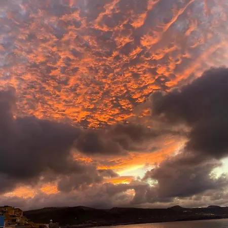 Sea&sunset Great Balcony View Apartment